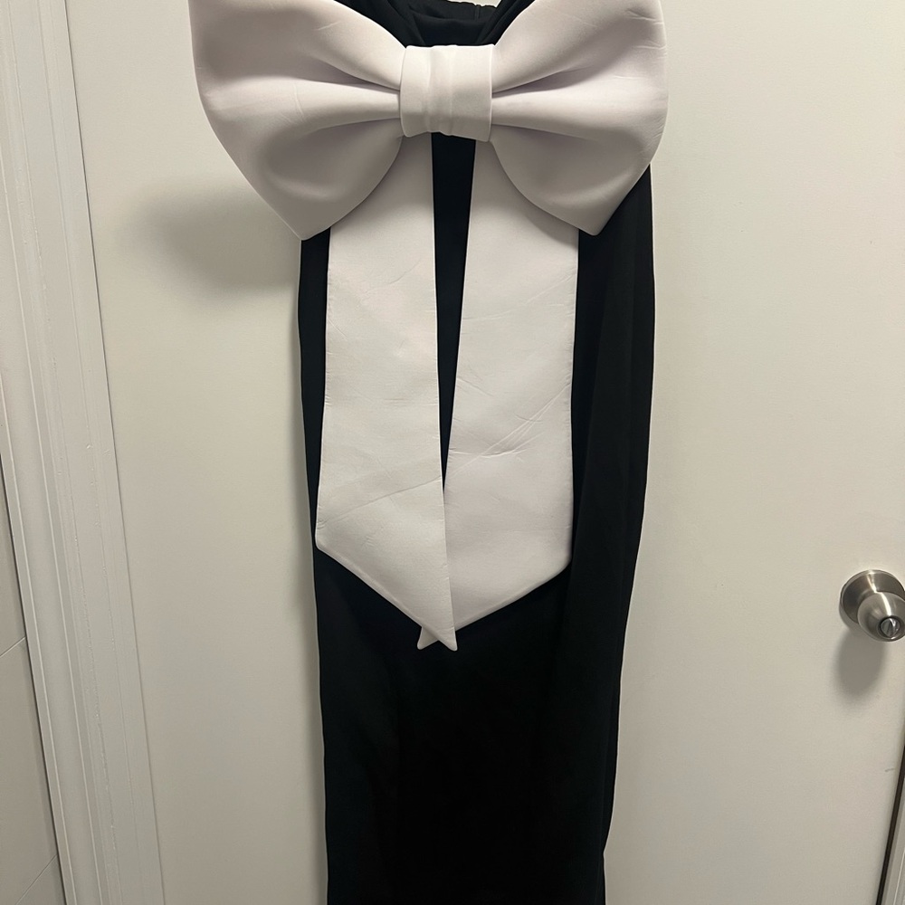 Fashion Nova Black and White Strapless Dress